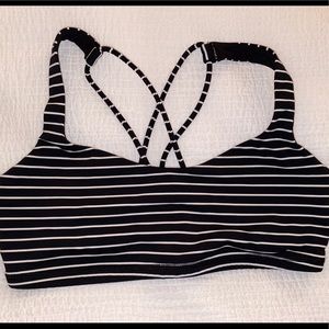 Lululemon Free to be bra size 6